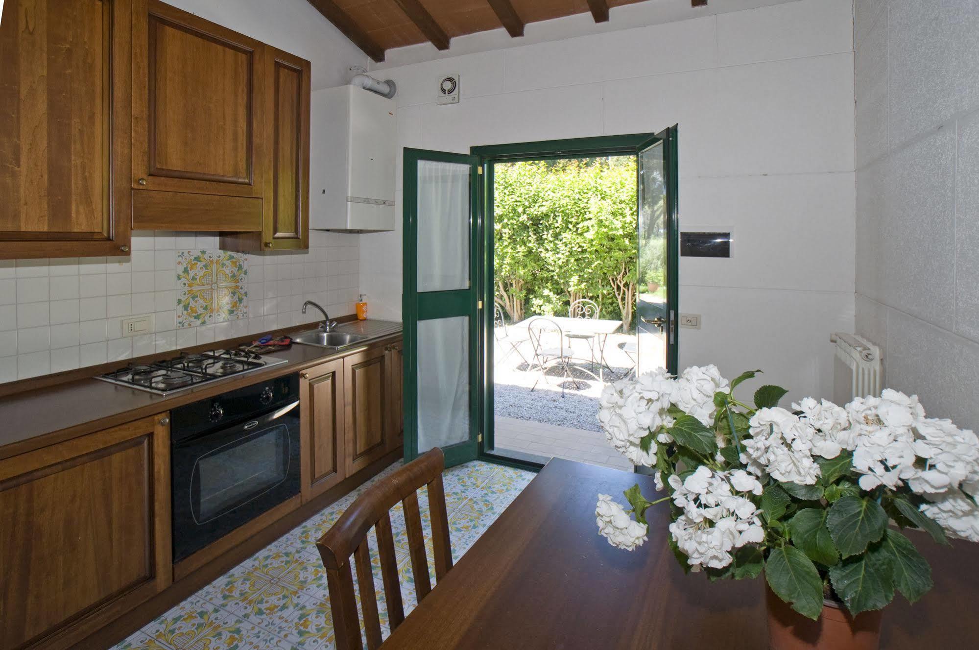 Razza Del Casalone Guest House Grosseto Exterior photo