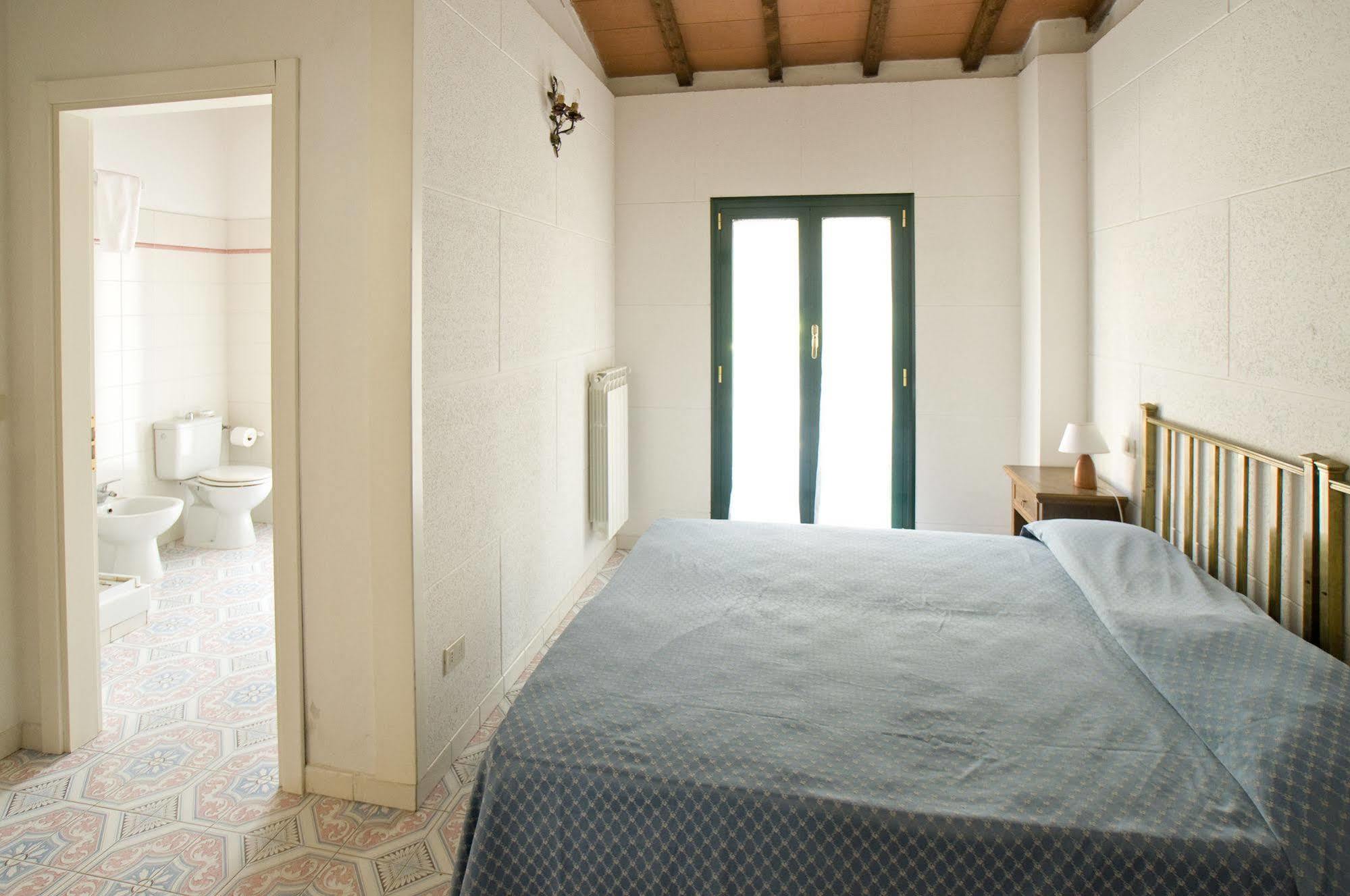 Razza Del Casalone Guest House Grosseto Exterior photo