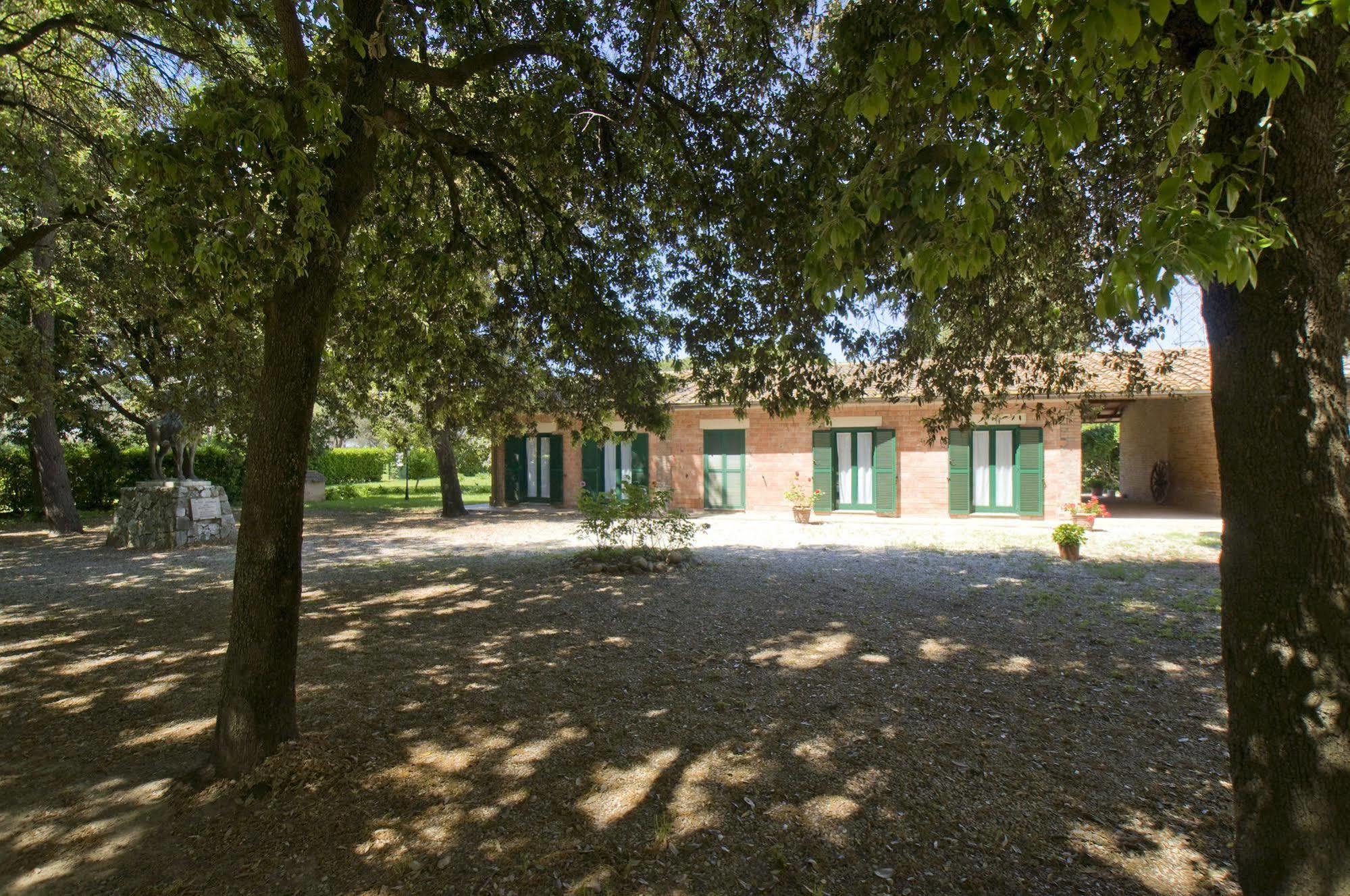 Razza Del Casalone Guest House Grosseto Exterior photo