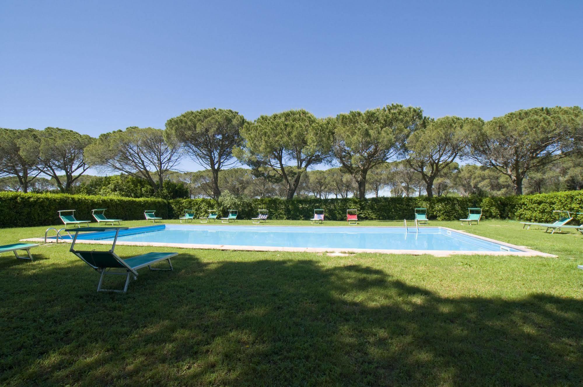 Razza Del Casalone Guest House Grosseto Exterior photo
